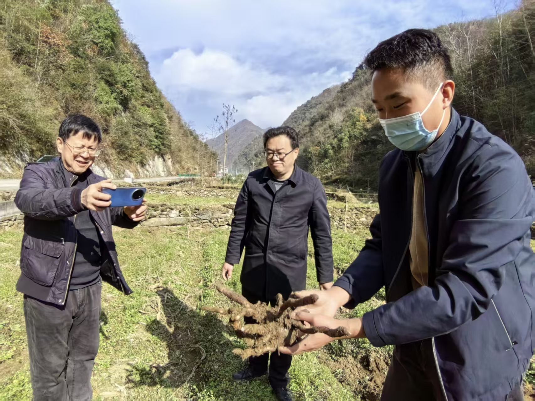 151765789826950795.jpg 5226eea414bb4d6a93f83c5931223ac6.jpg